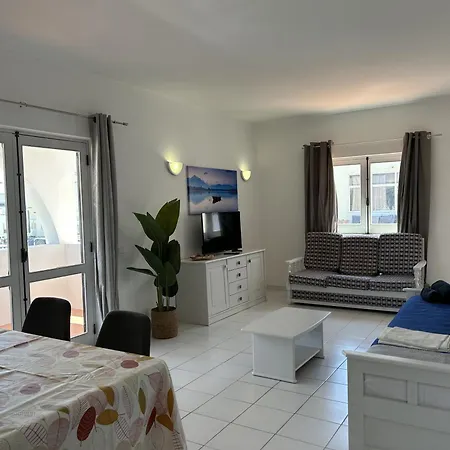 Sta. Eulalia Mar A29 Apartment *